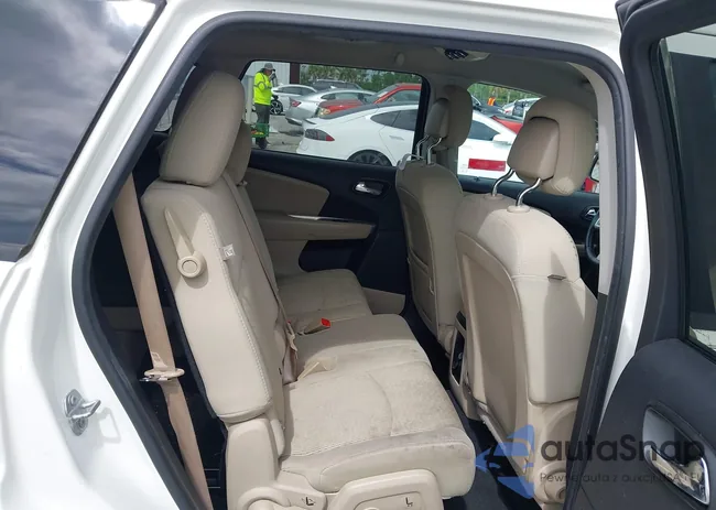 3C4PDCBB1HT599721: 43089380