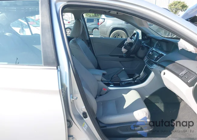 1HGCR2F88FA073410: 43089448