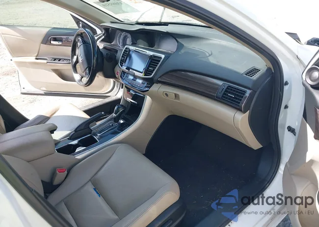 1HGCR3F86GA008496: 43089510