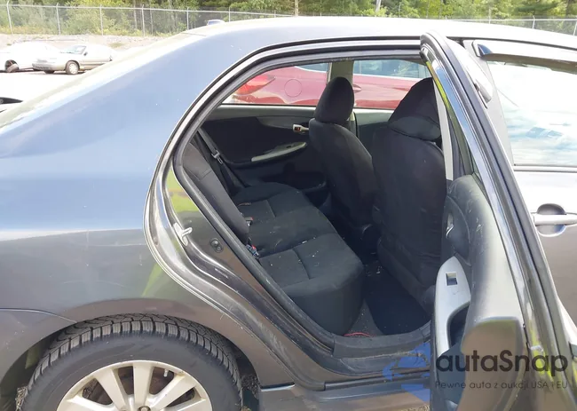 2T1BU4EE7AC478786: 43089547