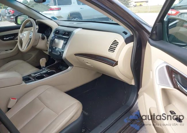 1N4AL3AP2FN888518: 43089740