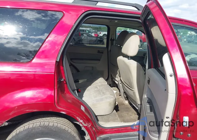 1FMCU0DG8CKC76763: 43089741