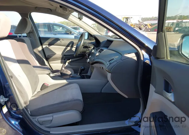 1HGCP2F34AA139163: 43088818