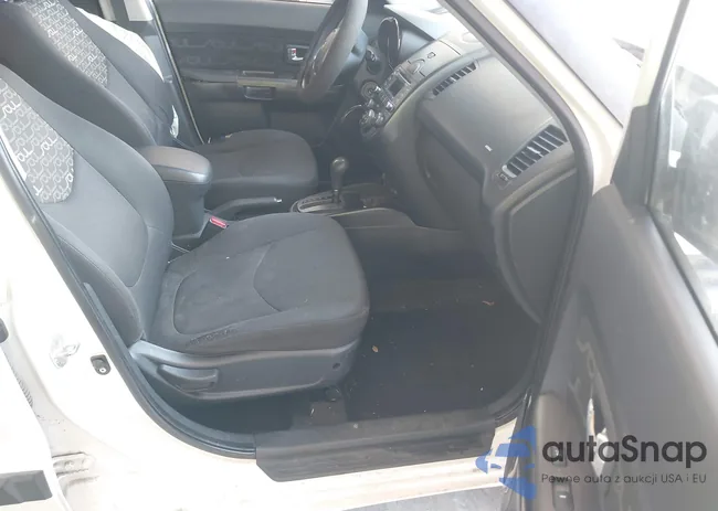 KNDJT2A24A7111246: 43089045