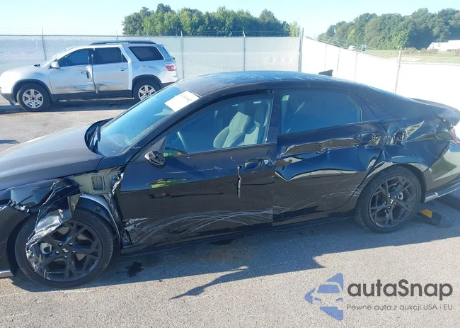 KMHLR4DF8SU936559: 43089082