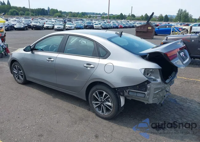 3KPF24AD3RE808666: 43090239