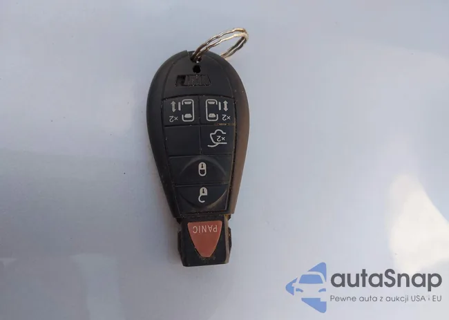 2C4RC1BG8ER256348: 43090337