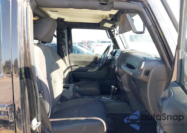 1C4BJWDG5HL733901: 43090625