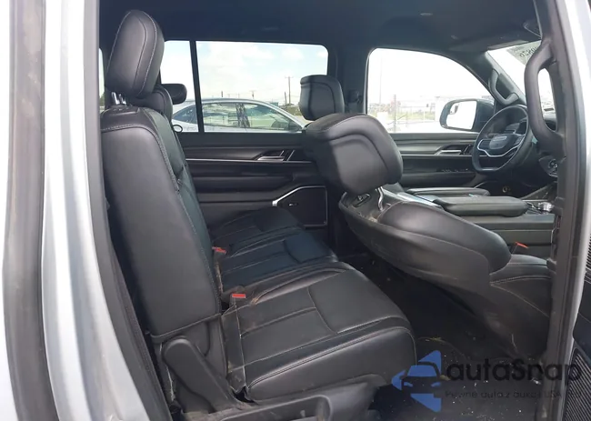 1C4SJSBP0PS543942: 43089826