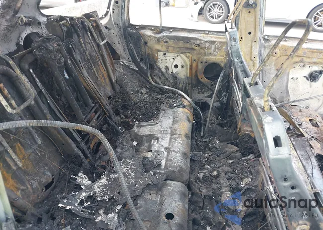 SALSK2D48CA743153: 43089833