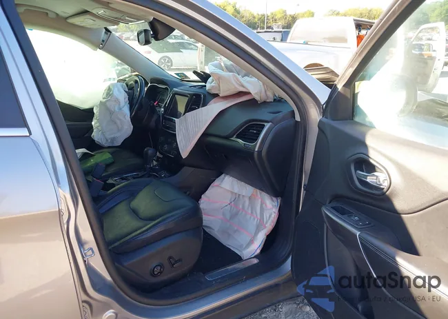 1C4PJMDX9LD588018: 43089984