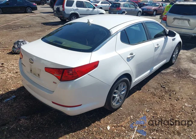 KNAGM4A76D5414752: 43090068