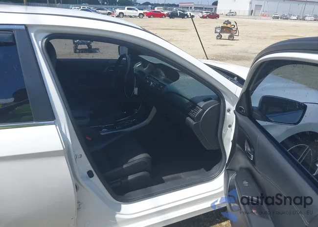 1HGCR2F55GA168580: 43091156