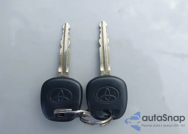 2T1BU4EE2AC265051: 43091386