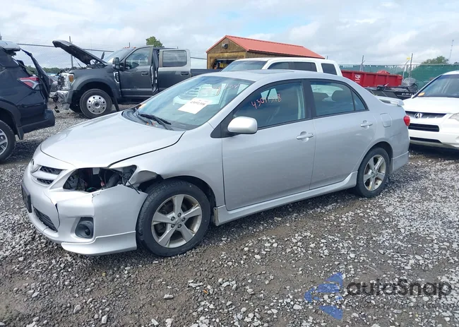 2T1BU4EE8CC883932: 43091398