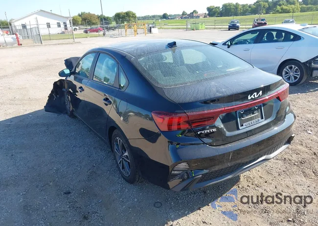 3KPF24AD5RE800679: 43091472