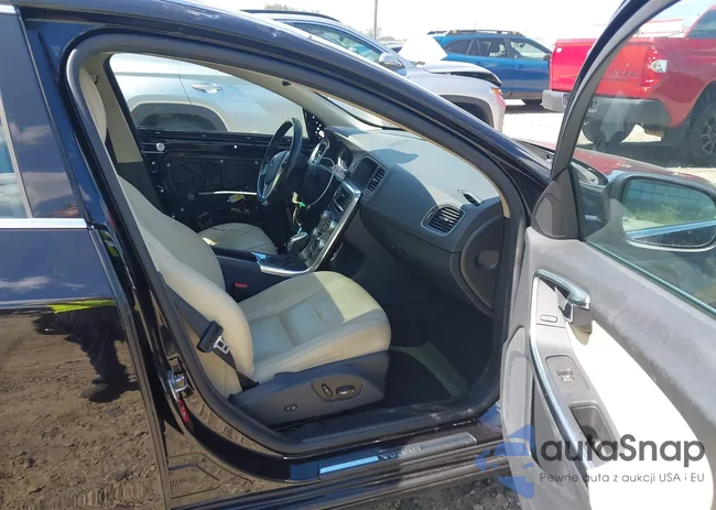 YV126MFK8G2413607: 43091520