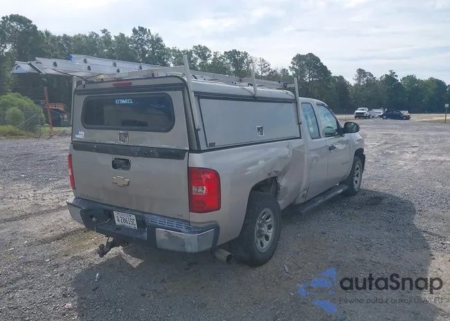 1GCEC19X98Z137075: 43090964