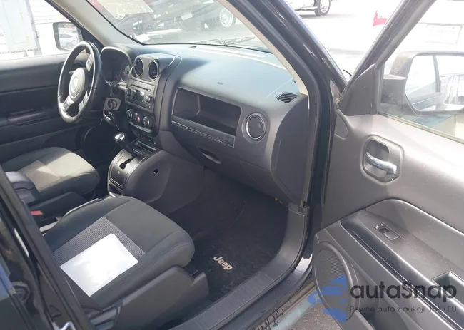 1C4NJPFA1CD505571: 43092241