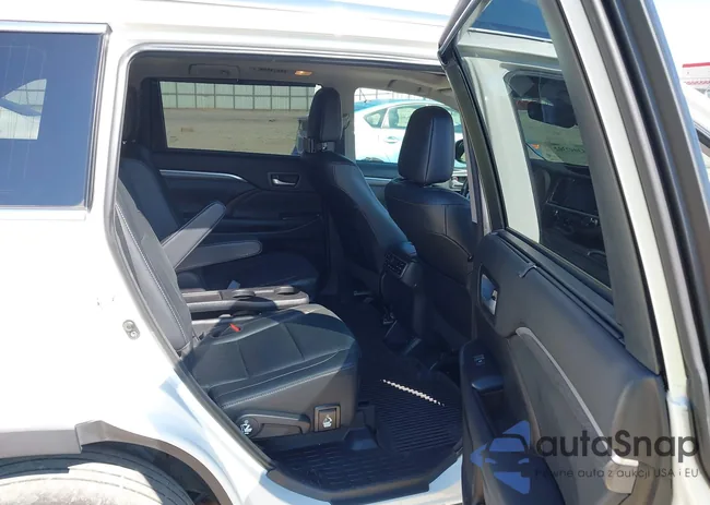 5TDDGRFH2JS041789: 43092302