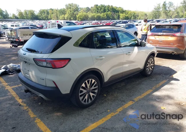 1FMCU9J97LUB15089: 43092435