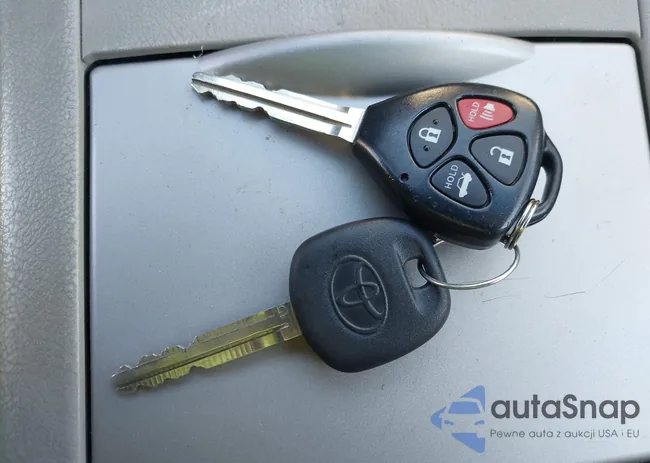 4T1BF3EK8BU225406: 43092463