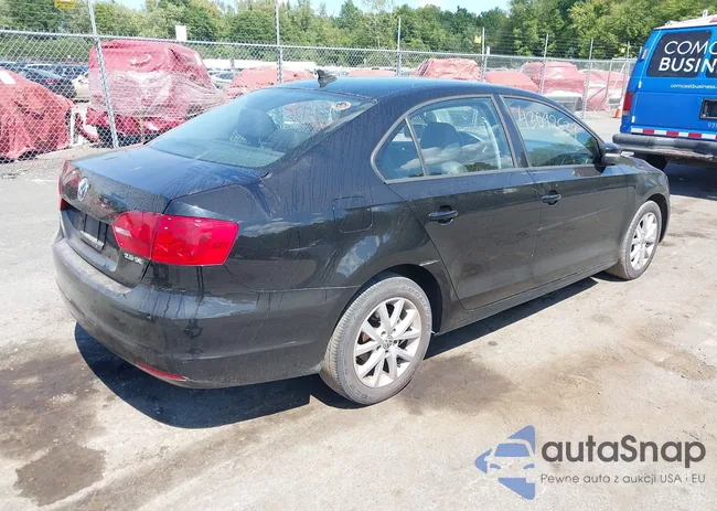 3VWDP7AJ9CM466831: 43092539