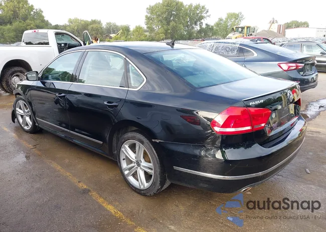 1VWCV7A39FC035818: 43092585