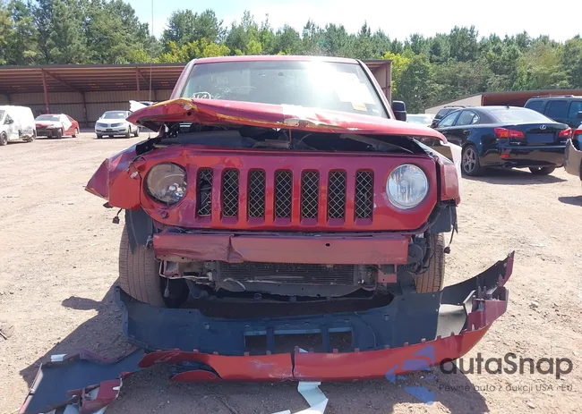 1C4NJPCB8FD401323: 43092661