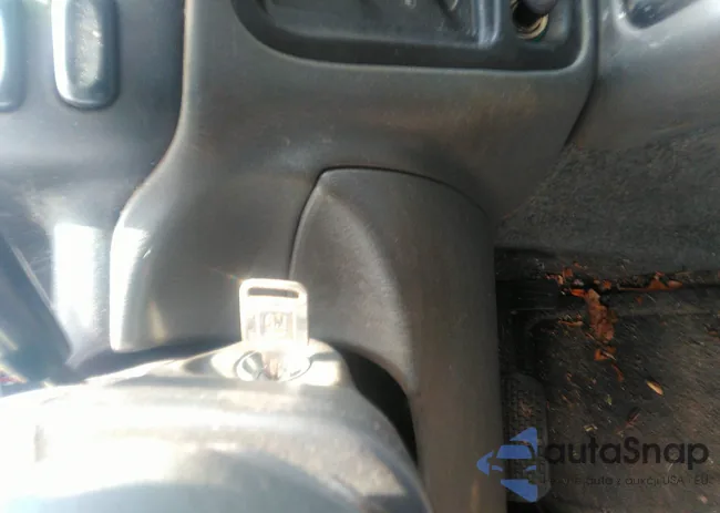 2CNBE13C1Y6941252: 43092662