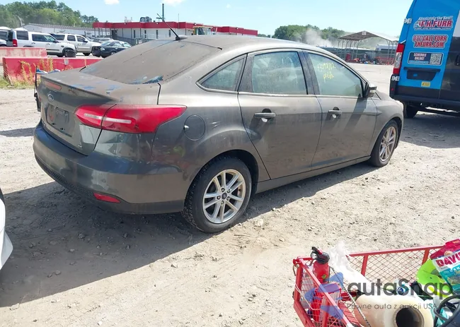 1FADP3F22GL345441: 43092702