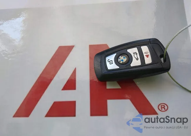 WBAXH5C58DD112374: 43091732