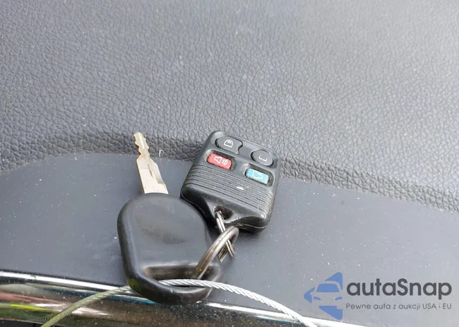 1FMEU73EX8UA37017: 43091866