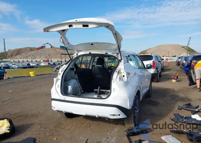 3N1CP5CVXML487751: 43092048