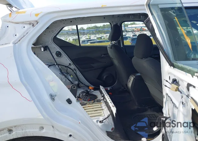 3N1CP5CVXML487751: 43092048