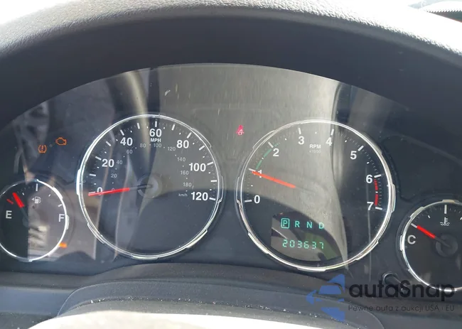 1C4PJLAK9CW208232: 43093211