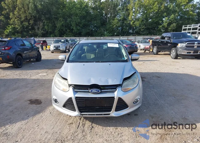 1FAHT3M28CL367166: 43093221