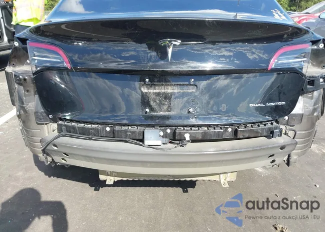 5YJ3E1EB0JF184387: 43093229