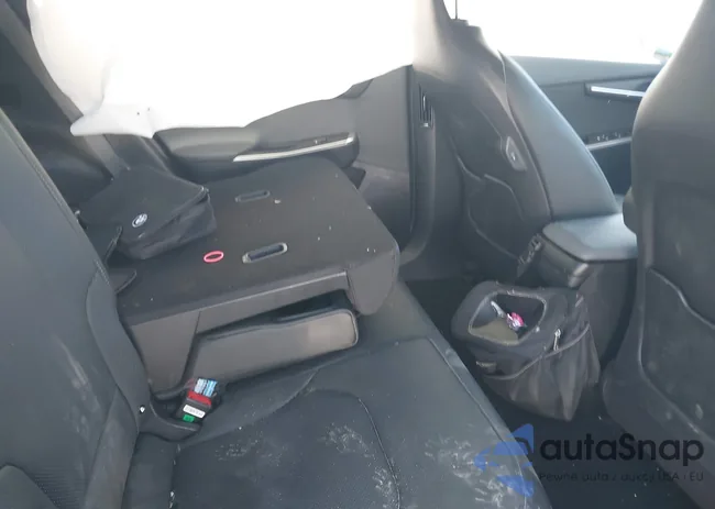 KNDC3DLC8P5158536: 43093383