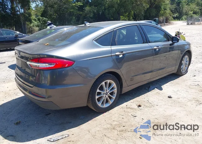 3FA6P0H77KR151224: 43093447