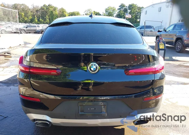 5UX33DT00R9T88295: 43093479