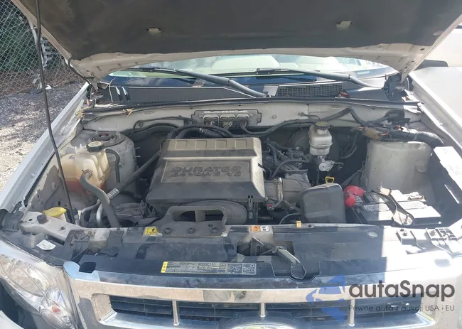 1FMCU9EG3CKC74521: 43093558