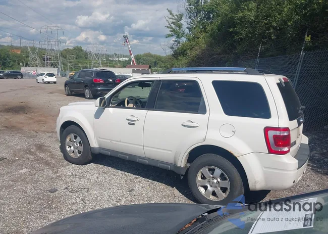 1FMCU9EG3CKC74521: 43093558