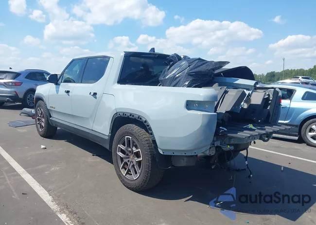 7FCTGAAA6NN015709: 43093648