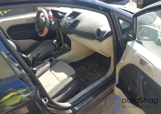 3FADP4AJ6BM233592: 43093684