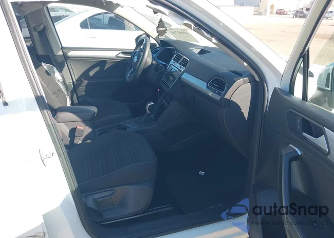 3VVRB7AX1PM118217: 43093705