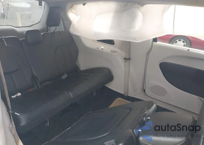 2C4RC1BG4JR120874: 43092898