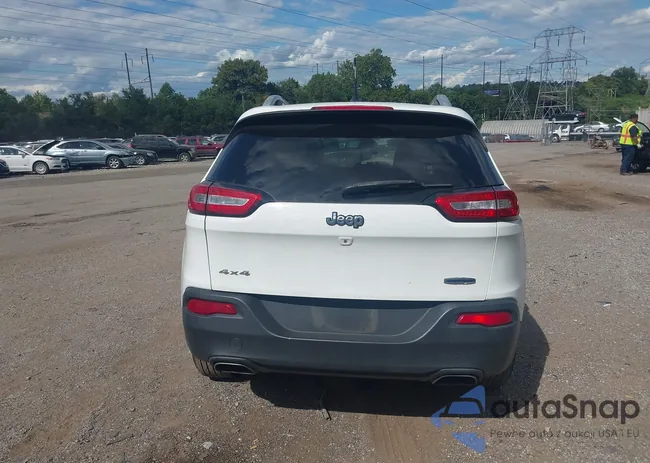 1C4PJMCS2FW615042: 43092919