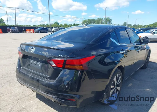 1N4BL4EV6KC174688: 43094469