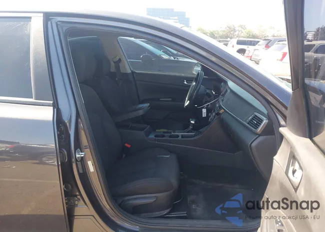 5XXGT4L39HG127746: 43093738